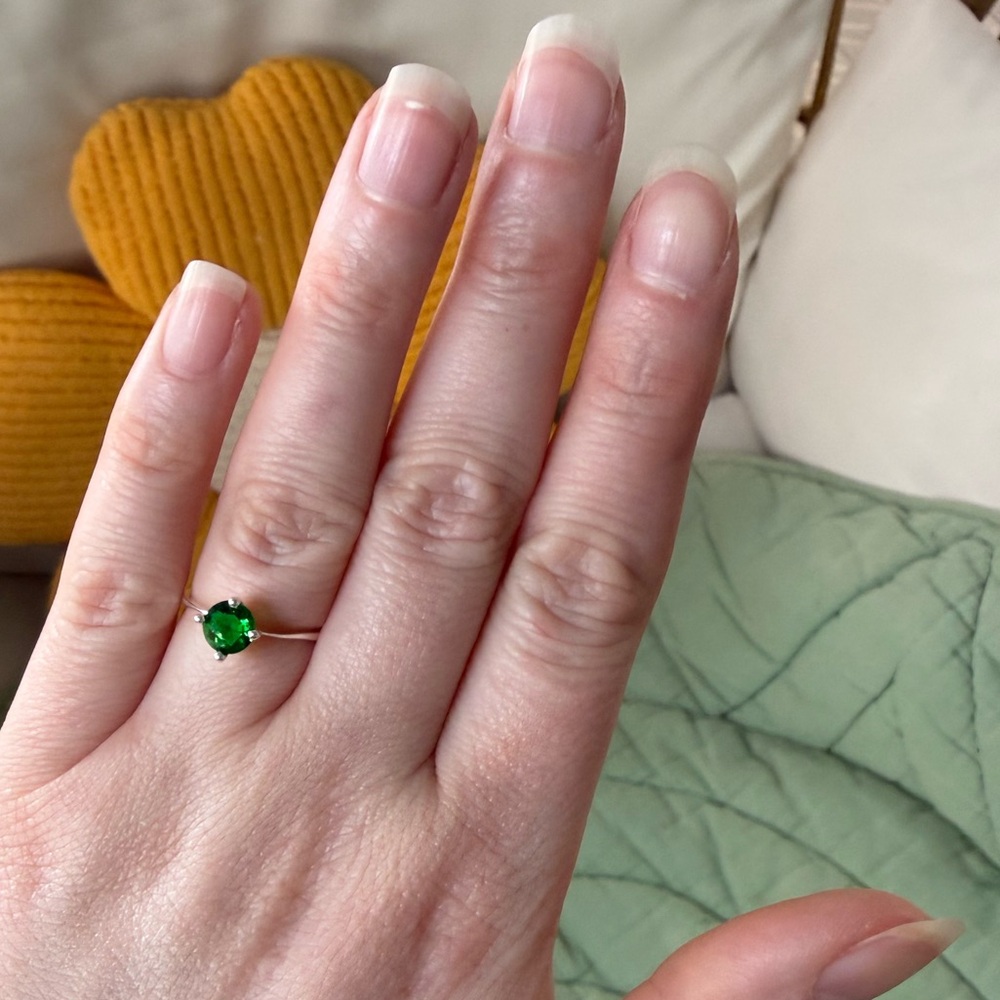 925 Solitaire Ring - Picture 6 of 9